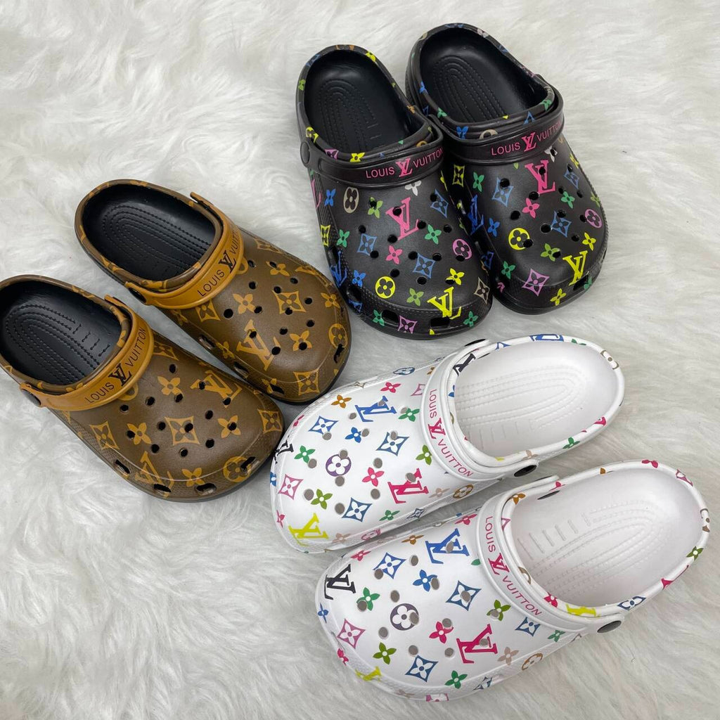 Customizable Crocs 🔥PREPAY ONLY** WILL BE DELIVERED MID JULY